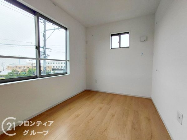 寝屋川市春日町　新築一戸建て　３期　２号地