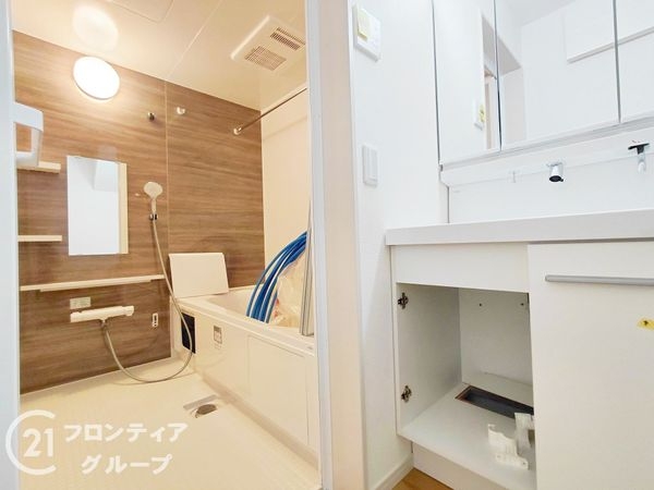 寝屋川市春日町　新築一戸建て　３期　２号地