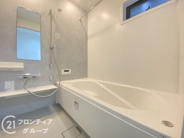 寝屋川市成美町　新築一戸建て