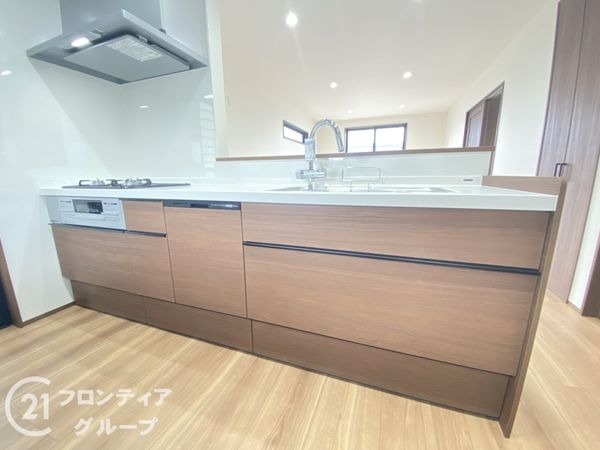 寝屋川市太秦緑が丘　新築一戸建て　B号棟
