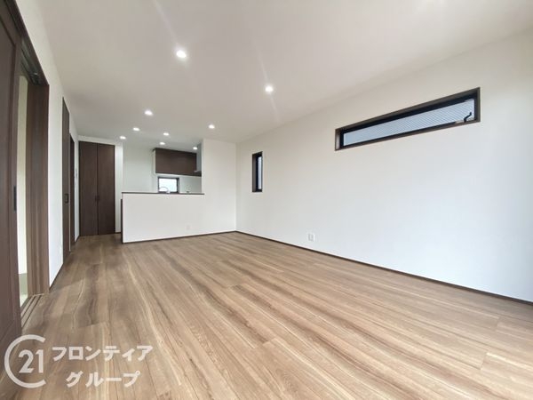 寝屋川市太秦緑が丘　新築一戸建て　B号棟