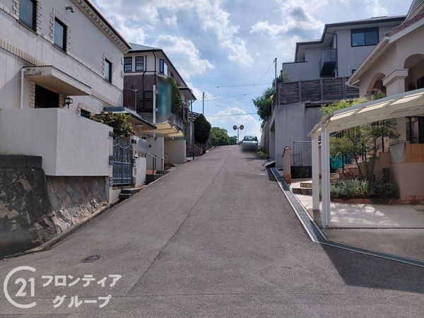 枚方市香里ケ丘６丁目　新築一戸建て　B号棟