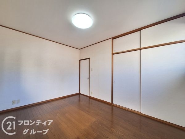 寝屋川市太秦緑が丘の中古一戸建て