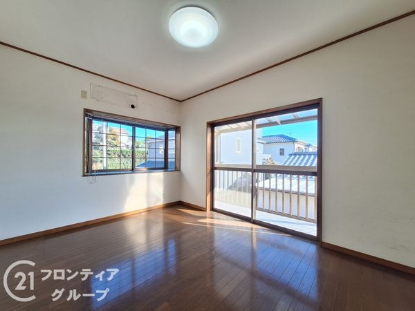 寝屋川市太秦緑が丘の中古一戸建て