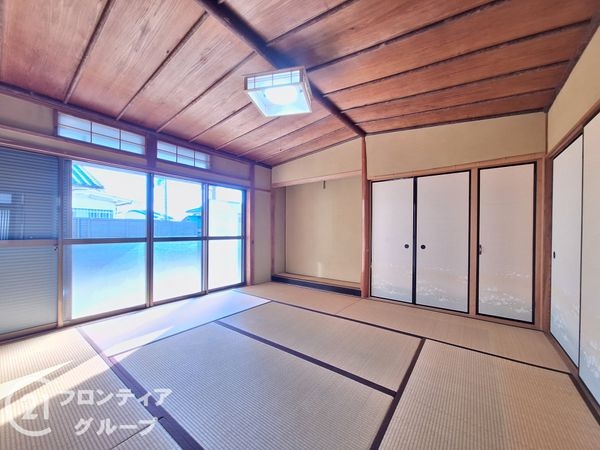 寝屋川市太秦緑が丘の中古一戸建て