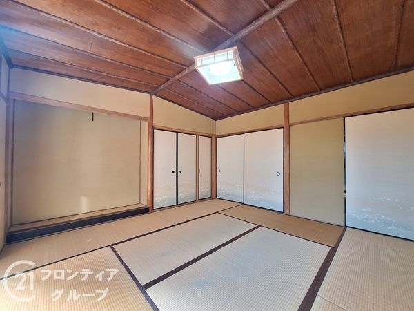 寝屋川市太秦緑が丘の中古一戸建て