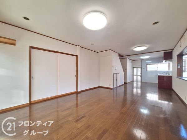 寝屋川市太秦緑が丘の中古一戸建て