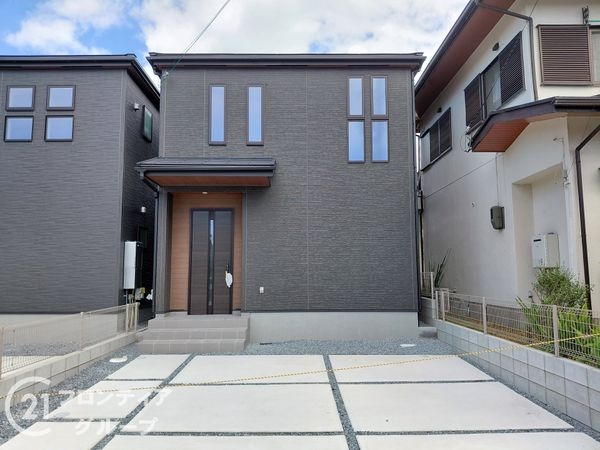 枚方市高野道２丁目　新築一戸建て　２期　１号棟
