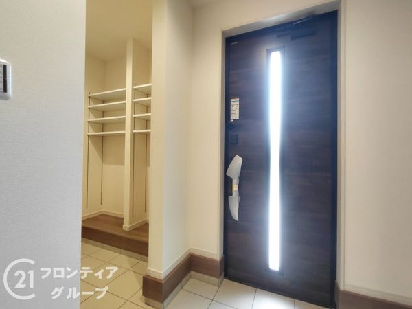 枚方市高野道２丁目　新築一戸建て　２期　2号棟