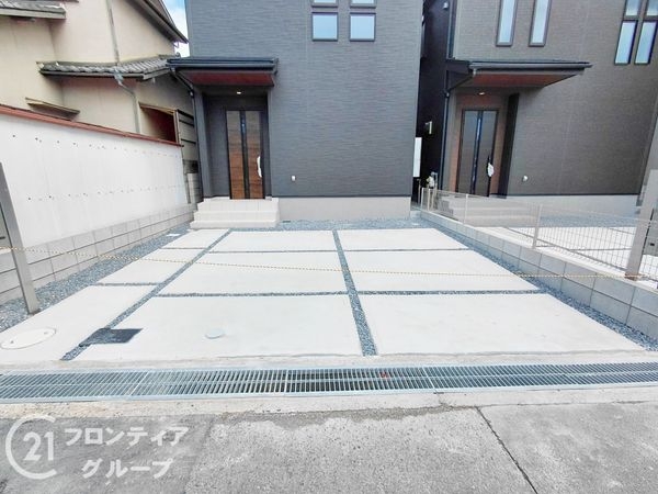 枚方市高野道２丁目　新築一戸建て　２期　2号棟