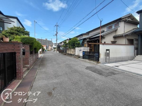枚方市高野道２丁目　新築一戸建て　２期　2号棟