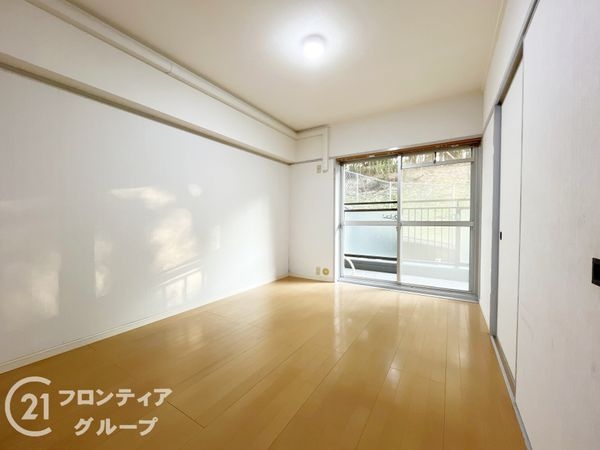 香里ケ丘セントポリア２号棟　中古マンション