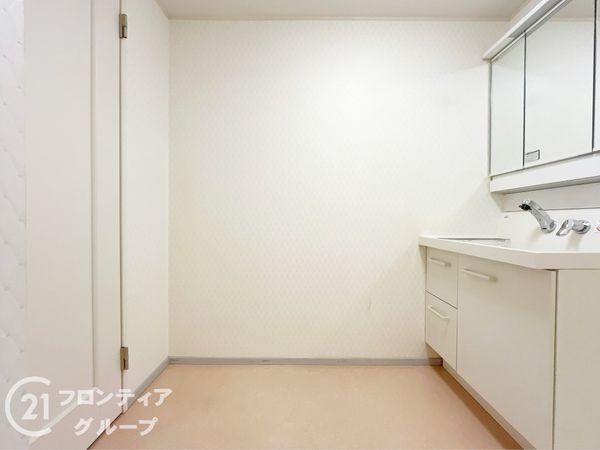 香里ケ丘セントポリア２号棟　中古マンション