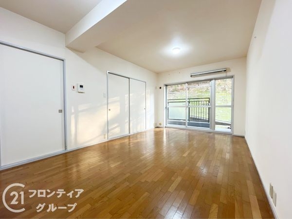 香里ケ丘セントポリア２号棟　中古マンション