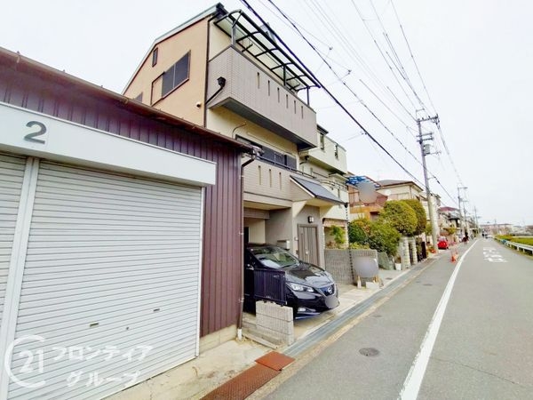 寝屋川市桜木町の中古一戸建て