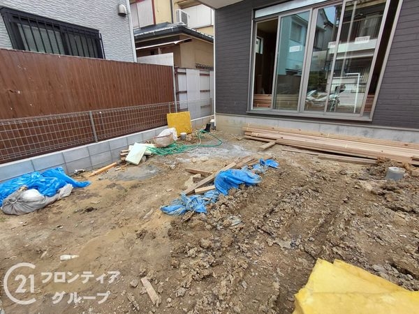 枚方市松丘町　新築一戸建て　1期　1号地