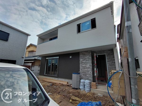 枚方市松丘町　新築一戸建て　1期　1号地
