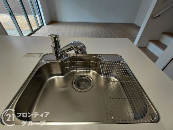 枚方市松丘町　新築一戸建て　1期　1号地