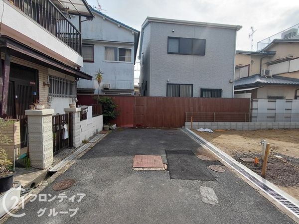 枚方市松丘町　新築一戸建て　1期　1号地