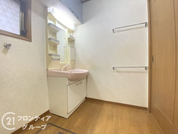 寝屋川市成田東が丘の中古一戸建て