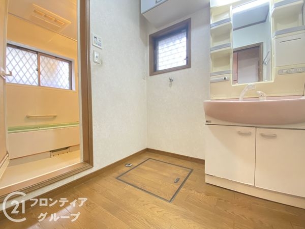 寝屋川市成田東が丘の中古一戸建て