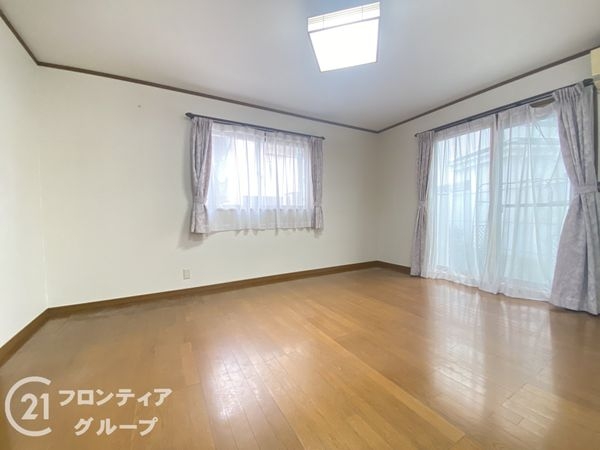 寝屋川市成田東が丘の中古一戸建て