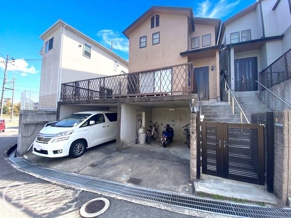 枚方市招提元町3丁目 中古一戸建て