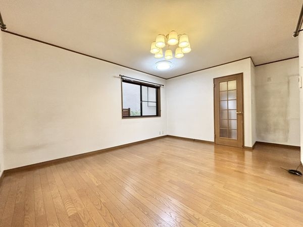 枚方市東香里３丁目の中古一戸建て