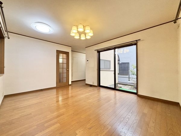 枚方市東香里３丁目の中古一戸建て