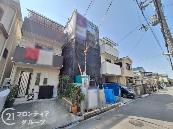 寝屋川市石津東町　新築一戸建て
