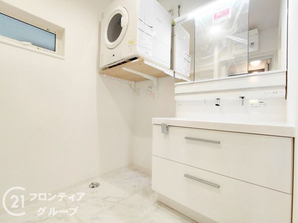 寝屋川市石津東町　新築一戸建て
