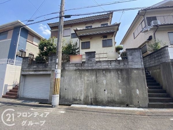 枚方市山之上北町 中古一戸建て