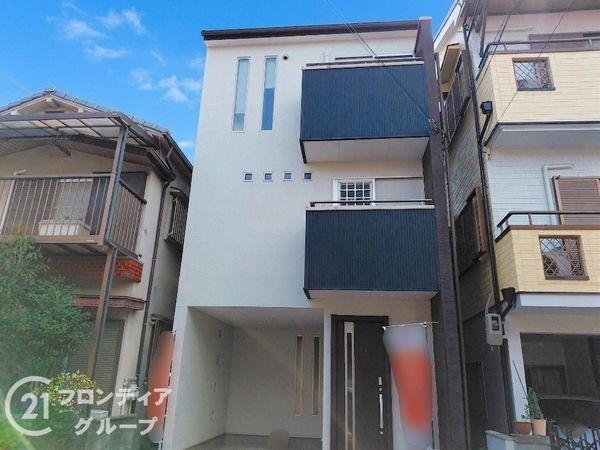 寝屋川市黒原橘町　中古一戸建て