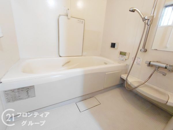 寝屋川市黒原橘町　中古一戸建て