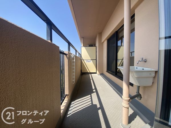 ふぁみーゆ寝屋川セントラルパークＢ棟　中古マンション