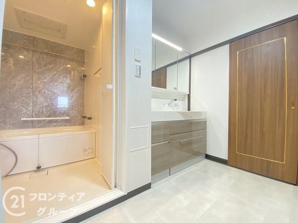 ふぁみーゆ寝屋川セントラルパークＢ棟　中古マンション