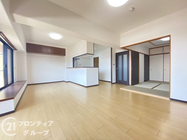 ふぁみーゆ寝屋川セントラルパークＢ棟　中古マンション