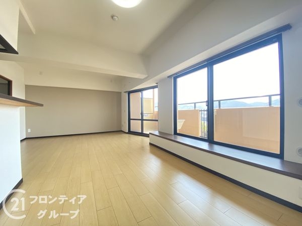 ふぁみーゆ寝屋川セントラルパークＢ棟　中古マンション