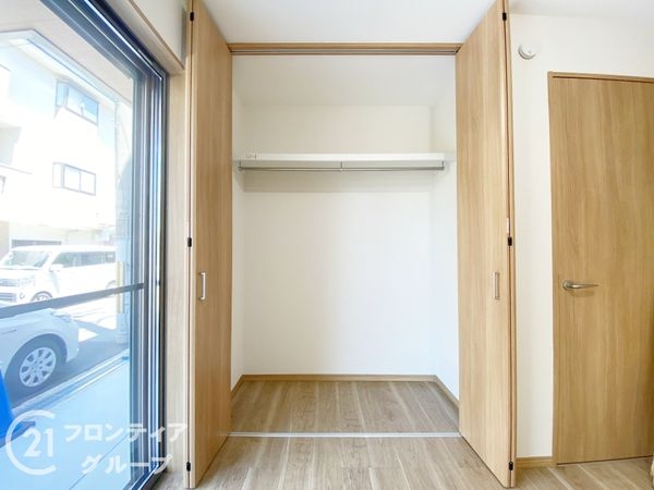 寝屋川市緑町　新築一戸建て