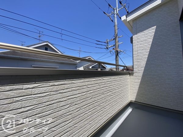 寝屋川市緑町　新築一戸建て