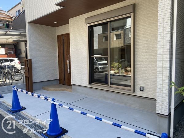 寝屋川市緑町　新築一戸建て