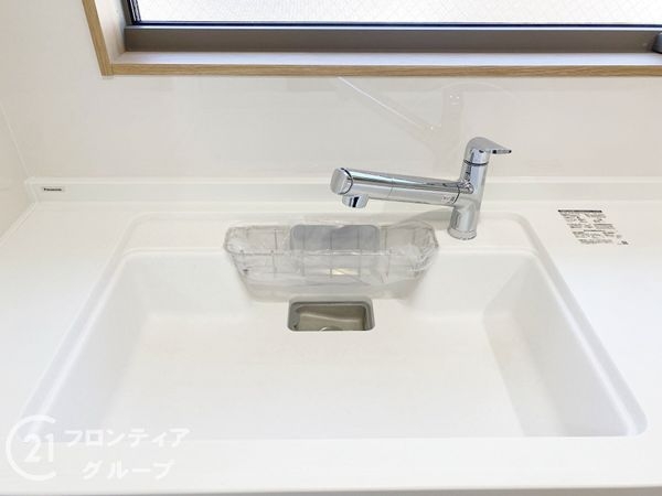 寝屋川市緑町　新築一戸建て