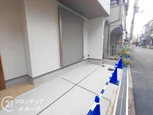 寝屋川市緑町　新築一戸建て