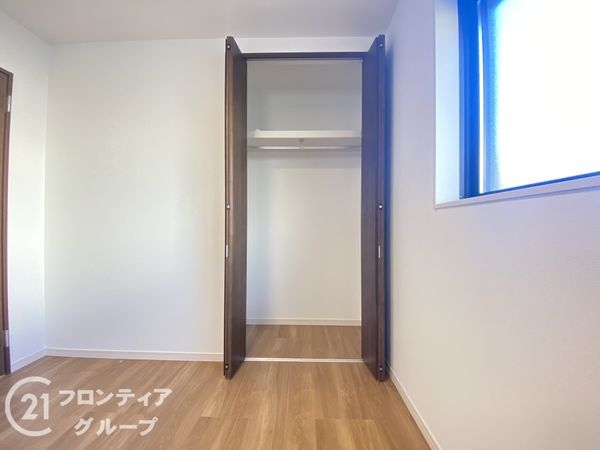 枚方市東中振１丁目の中古一戸建て