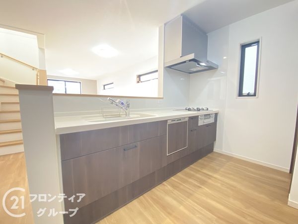 枚方市東中振１丁目　新築一戸建て　１９号地