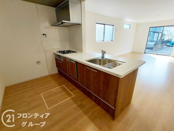 交野市松塚　新築一戸建て　２期　２号棟