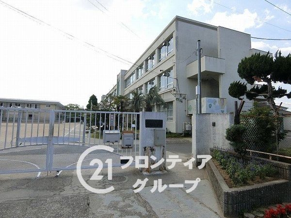 寝屋川市仁和寺町　新築一戸建て　４期　全１区画(寝屋川市立啓明小学校)