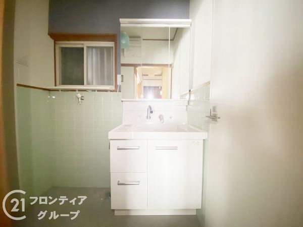 枚方市南中振２丁目の中古一戸建て