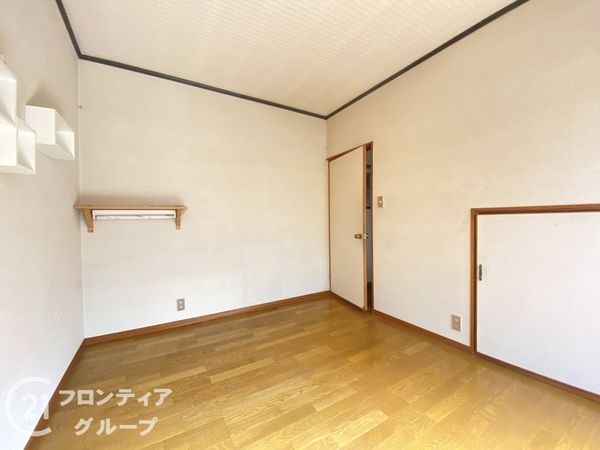 枚方市南中振２丁目の中古一戸建て