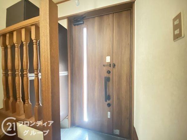 枚方市南中振２丁目の中古一戸建て